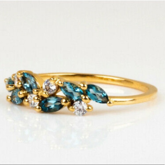 New 18k gols plated Diamond Ring - Picture 3 of 6